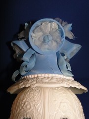 New Vintage Wilton «Victorian » Wedding Cake Top, Blue satin bells, 103-1589