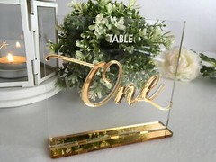 Clear Acrylic Wedding Table Numbers Calligraphy Freestanding Luxury Centerpieces