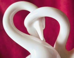 Lenox Opal Innocence Wedding Promises Swans Cake Topper Centerpiece 6225916 New