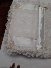 White Lace Satin Cloth Beaded Padded Wedding Photo Album Handmade VTG 15/10