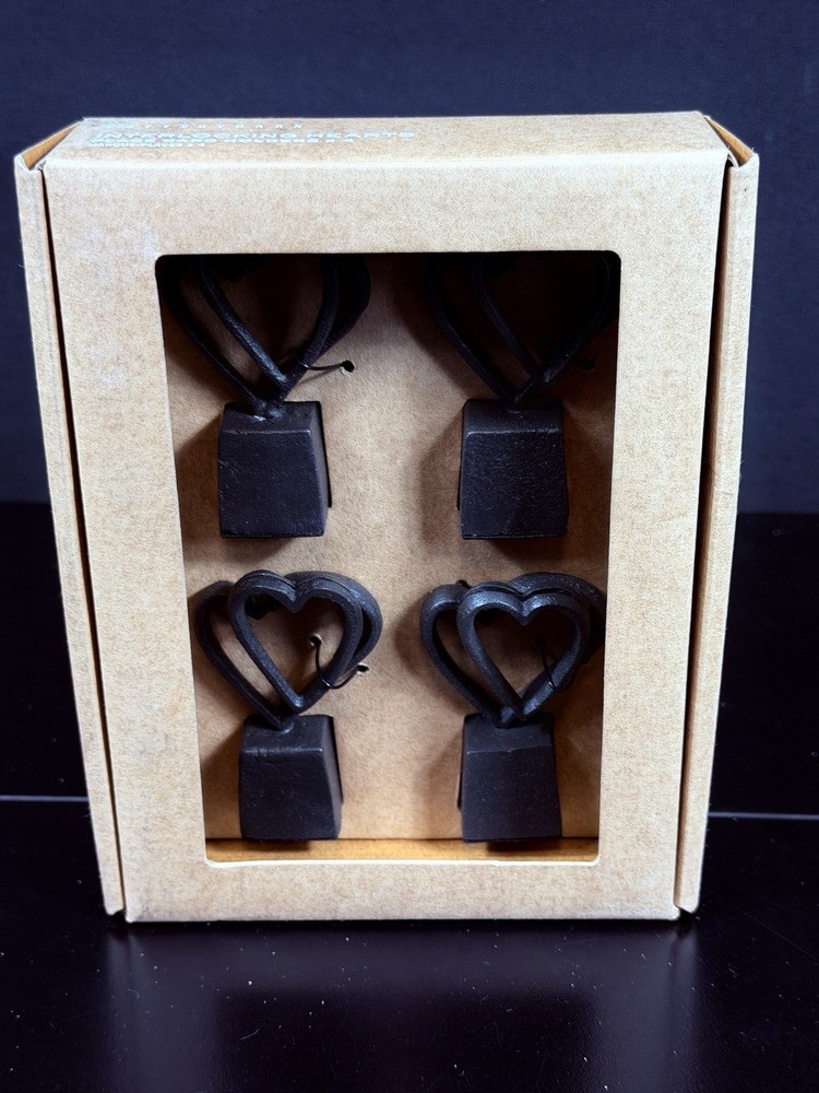 Pottery Barn Interlocking Hearts Place Card Holders Set/4 Black NEW in Box