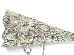 Elegant Rose Pattern Bouquet Tussie Mussie Silver Plated w/Chain -Vintage Style