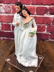 RARE Vintage 1950’s Porcelain WEDDING CAKE TOPPER BRIDE & GROOM Both In WHITE 7″