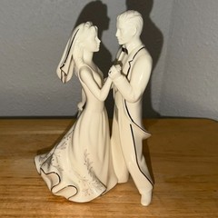 New Lenox Wedding Promises First Dance 8 1/2″ Cake Topper