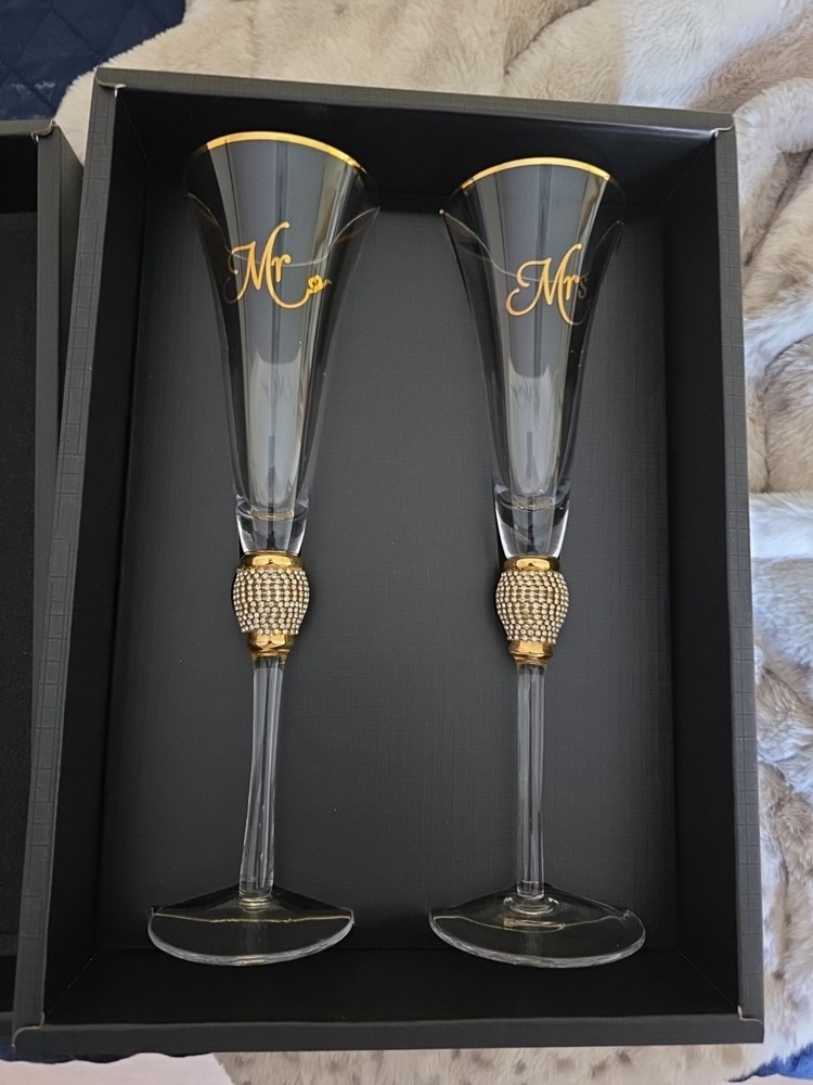 SET OF 2 GOLD RIM,SPARKLING CRYSTALS STEM,BASE CHAMPAGNE,FLUTE GLASS,HAND MADE