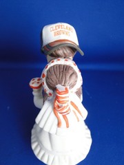 New Cleveland Browns Kissing Bride & Groom Wedding Cake Top figurine with cap