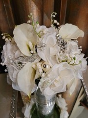 Silk Flower Bridal Bouquet Silvertone Brooch Accents Wedding Bridesmaids