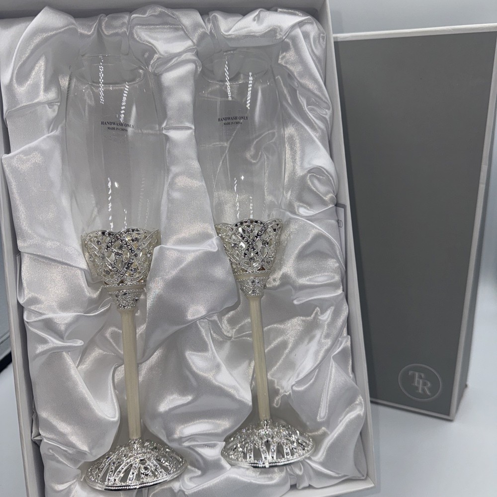 NEW Things Remembered Set Of Champagne Toast Flutes Rhinestones Silver Classic