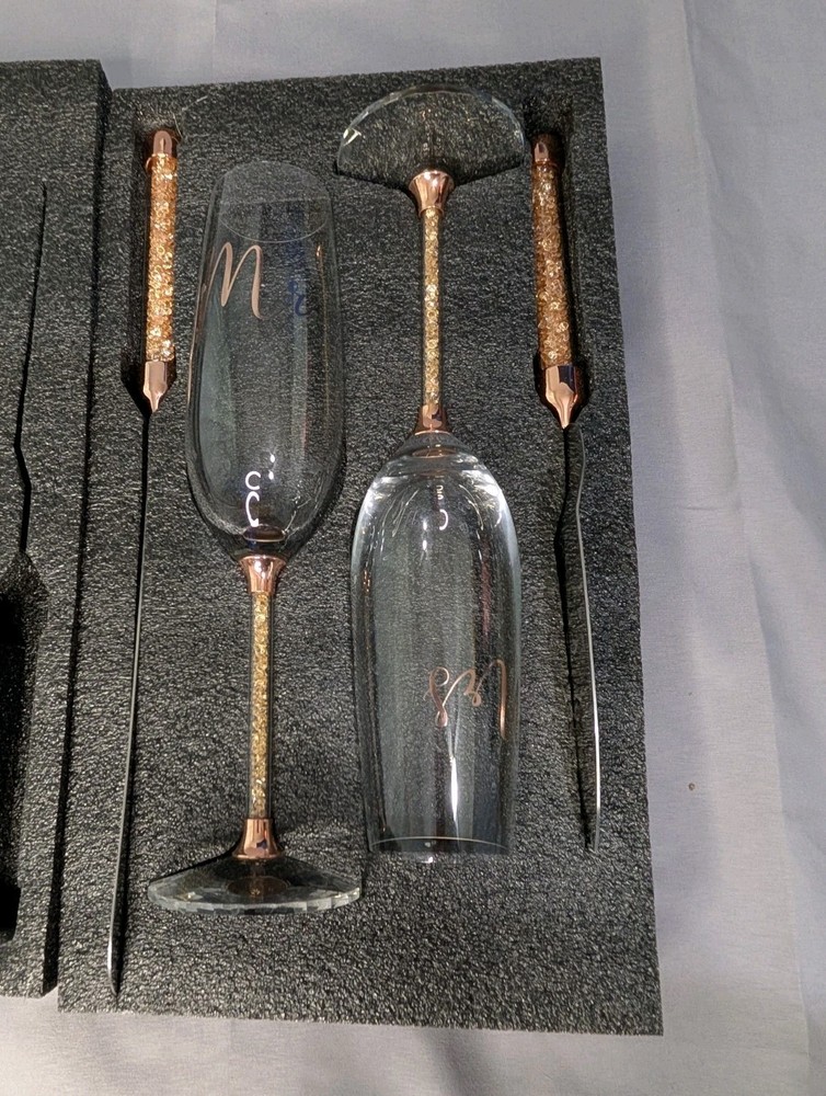 Mr Mrs Wedding Champagne Flutes Cake Knife Server Set Rose Gold Glitter