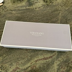 VERA WANG WEDGWOOD ~WITH LOVE~2 PIECE GOLD CAKE SERVING SET-NEW IN BOX FREE SHIP