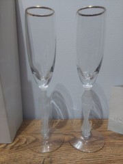 LENOX FROSTED BRIDE GROOM CHAMPAGNE TOASTING FLUTES GLASSES GOLD RIMMED TOPS