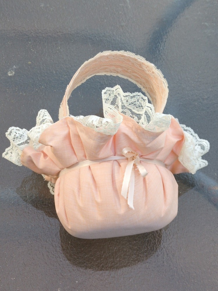 Mid Century Flower Girl Basket Pink Satin Lace Ribbon Wedding Shabby Chic – USED