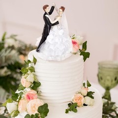 Wedding Cake Toppers Bride and Groom Dancing Figurines Cake Topper Wedding Decor