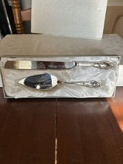 Disney’s Fairy Tale Weddings & Honeymoons Cake Knife & Server Set