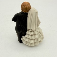 Lefton Porcelain Bride and Groom Wedding Cake Topper Figurine Romantic