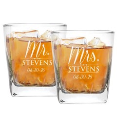 Mr & Mrs Personalized Engraved Champagne Flutes – Wedding Toasting Glasses Set o