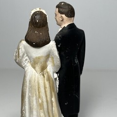 Vintage 1949 Wedding Cake Topper By Novelty Co Marblelike 5 3/8 X 2.5 Inches