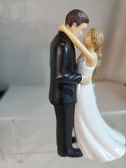 Bride & Groom/prom Cake Topper
