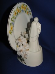 New Vintage Wilton «Cherish» Wedding CakeTop, white porcelain with plate 117-190
