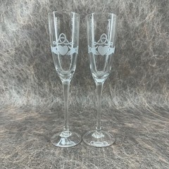 Bridgets of Erin Celtic Claddagh Etched Champagne Flutes Pair