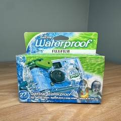 Fuji QuickSnap Waterproof 35mm Camera Single Use 800 Film 27 Exposures Exp 02/24