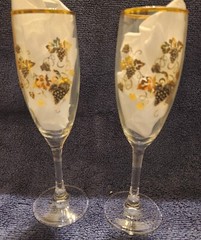 Rawcliffe Champagne Flutes with Pewter Grapes with Gold Vines/Leaves