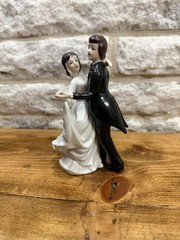 Vintage Porcelain Bride and Groom Cake Topper Figurine Made In Korea wedding