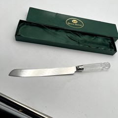 Tyrone Crystal Cake Knife Serrated Stainless Steel Textured Glass Handle w/ Box