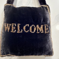 WELCOME/GO AWAY Honeymoon/Wedding gift Velvet, gold thread, bells-hangs on door