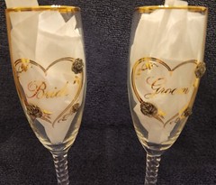 Rawcliffe Bride & Groom Champagne Flutes Pewter Roses with Gold Heart