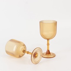 12 AMBER GOLD Plastic Wine Glasses Vintage Ribbed Pattern Events Decorations