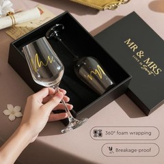 Mr and Mrs Wine Glasses Set of 2 for Engagement Bridal Shower, Mr&Mrs-Black