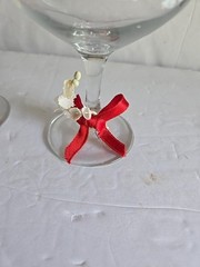 Vintage 1973 Treasure Masters Bride Groom Decorative Toast Champagne Glass Set