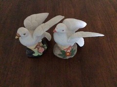 VTG Pair Of Ceramic/Procelain Turtle Doves Wedding Cake Topper