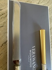 Wedgwood Vera Wang LOVE Cake Knife Serving Set Preowned Read Has Flaws