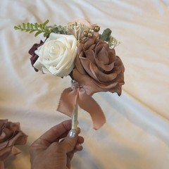 LING’S MOMENTS Bridesmaid Bouquet, Dusty Rose, Gold Accents￼