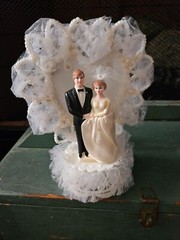 Vintage -1980 Coast Novelty – Made in New Zealand- Wedding Cake Topper w/ Heart