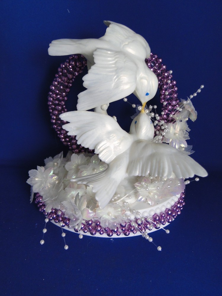 New Elegant Ring of Purple Pearls, Kissing Love Birds Cake topper #402A