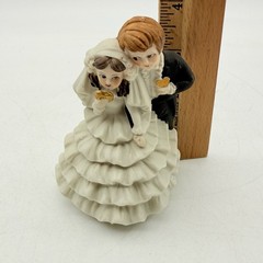 Lefton Porcelain Bride and Groom Wedding Cake Topper Figurine Romantic