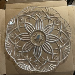 Cristal D’ Arques Durand Crystal Cake Plate 13in Scalloped Vincennes France
