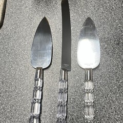 Wedding/ Holiday Cake Cutter 3pc Set~ Stainless Steel ~Clear/ Beveled Handles