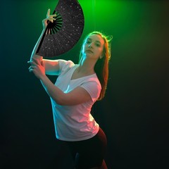 dmjuncong Large Folding Glitter Rave Fan,Clack Handheld Fan with 13in, Black