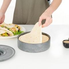 Restaurantware Tortilla Warmer 2 Count 8.5 X 8.5 X 2.3 Inches Plastic Tortilla