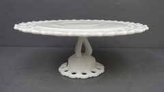 Westmoreland Vintage 11″ Doric Lace Milk Glass Pedestal Cake Plate Stand