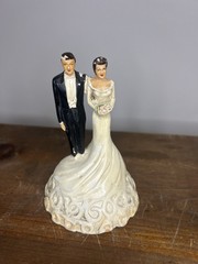 Vintage 1948 Coast Novelty Bride & Groom Wedding CAKE TOPPER Chalkware (chippy)