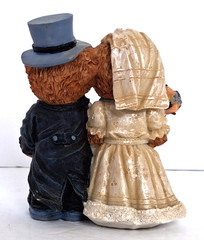 Teddy Bear Wedding Couple Figurine or Cake Topper Resin 4 3/8 in Tall Unbranded
