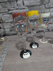 Set Lot of 5 Hand Painted Art 7.25″ Glass Champagne Flutes Wedding People Larry