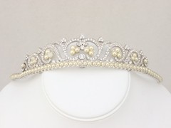 Used-v.g. SWAN SWAROVSKI PRINCESS PEARLS TIARA 1503308 – Wedding – Bridal – Prom