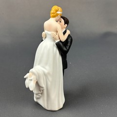 Weddingstar Romance Bridal Couple 9013 Cake Topper White Couple 5.75″ Tall