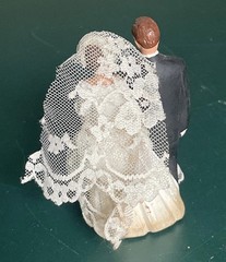 Vtg 1963 Wedding Cake Topper Bride Groom Ceramic Chalk Ware Lace MCM Chalkware